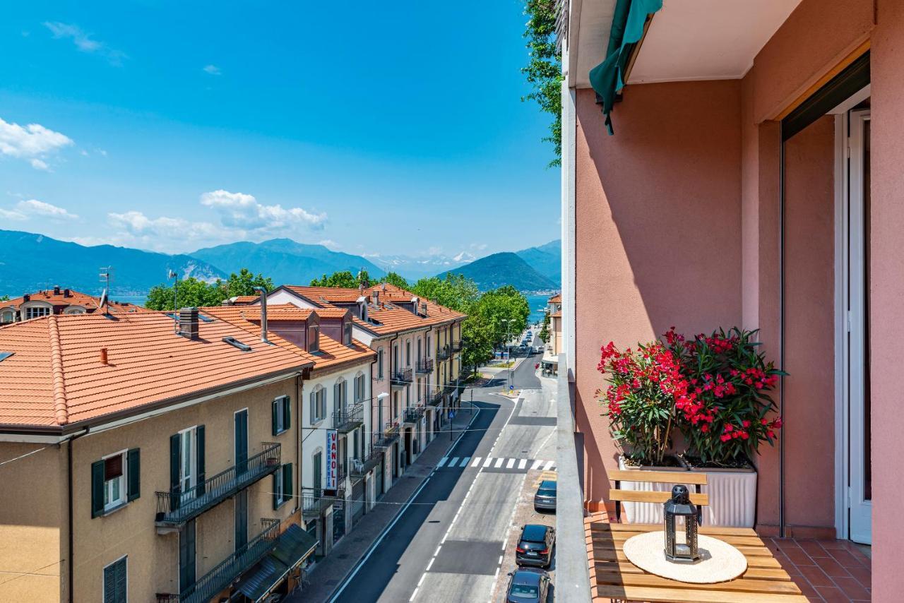Labiena Lake Maggiore Laveno Bagian luar foto